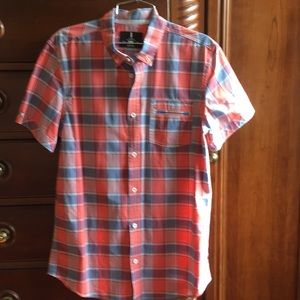 Men’s short sleeve button up shirt